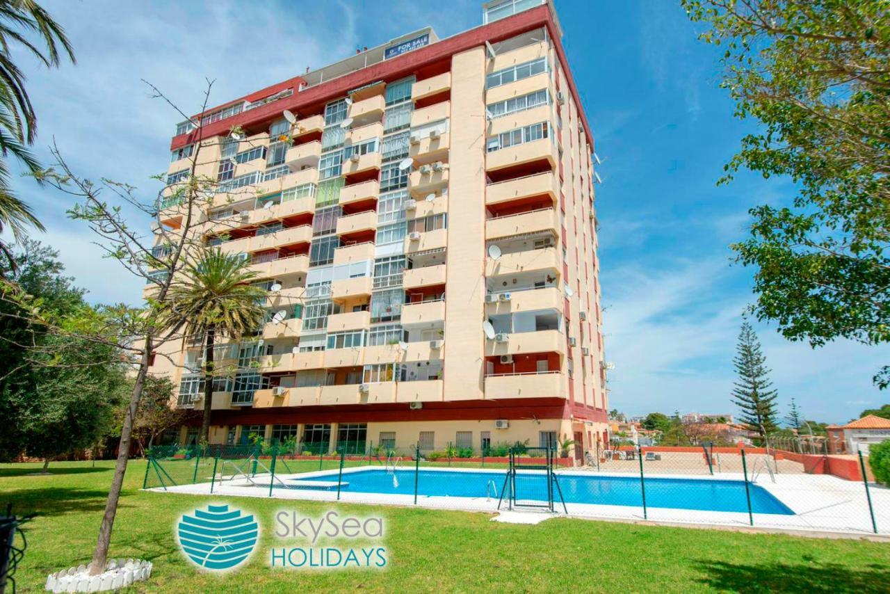 Skysea Holidays בנאלמדנה מראה חיצוני תמונה